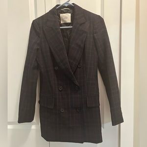Barely worn blazer from Aritzia